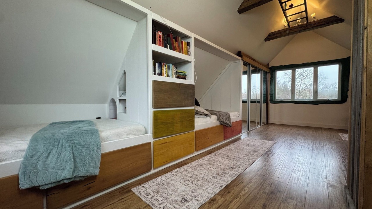 Photo of Bedroom in East Hants