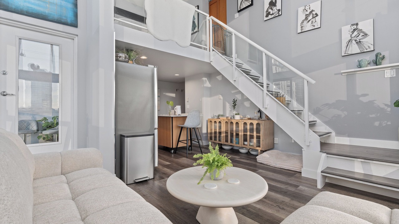 Photo of Livingroom in Downtown Vancouver