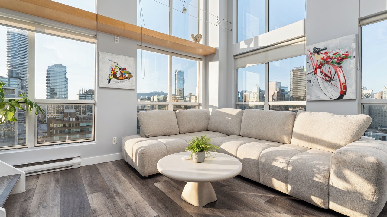 Photo of Livingroom in Downtown Vancouver
