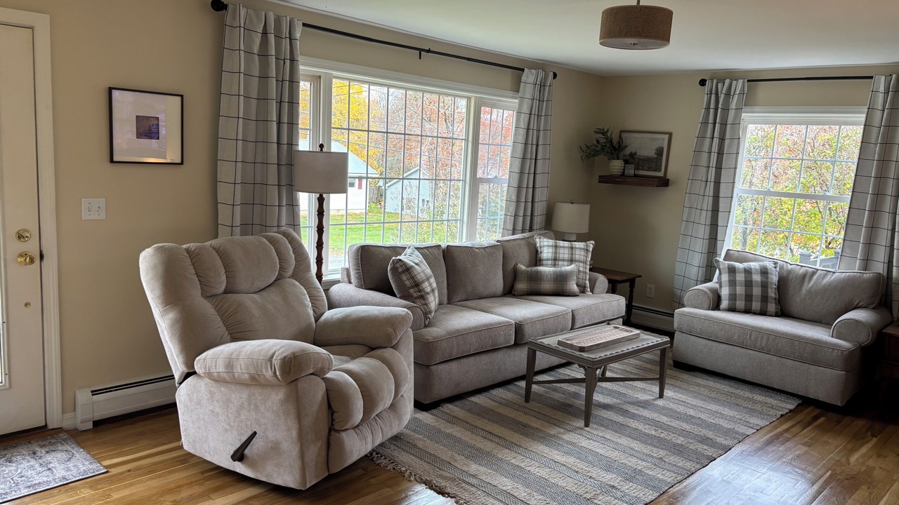 Photo of Livingroom in Millinocket
