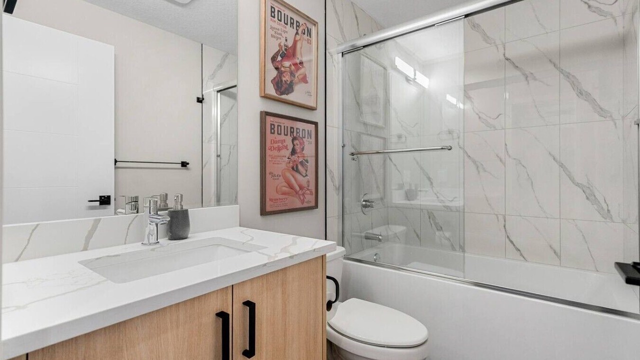 Photo of Bathroom in Banff Trail