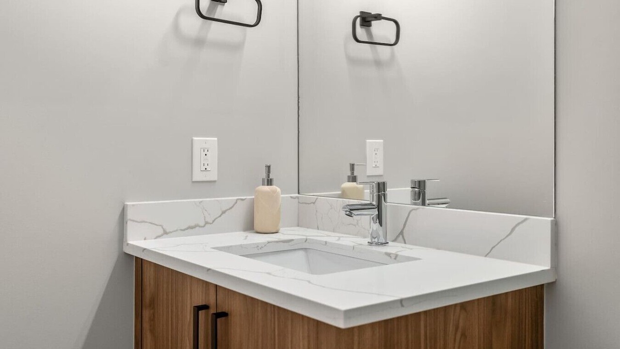 Photo of Bathroom in Banff Trail