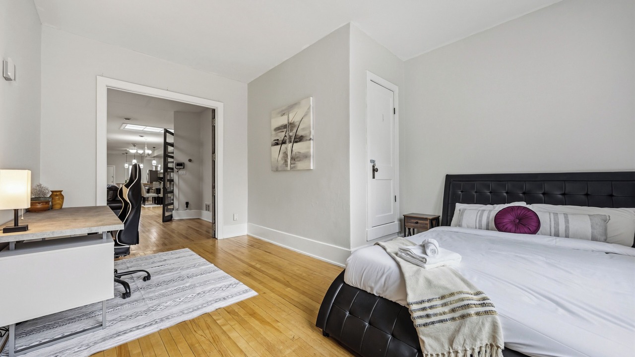 Photo of Bedroom in Corunna