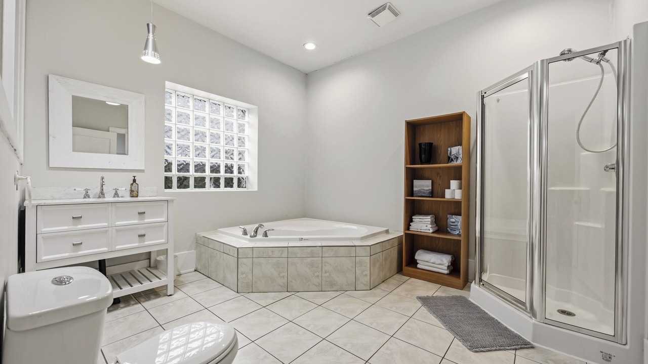 Photo of Bathroom in Corunna