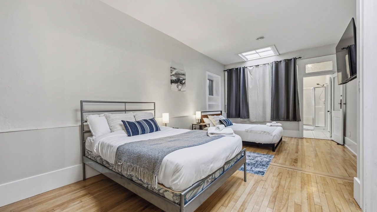 Photo of Bedroom in Corunna