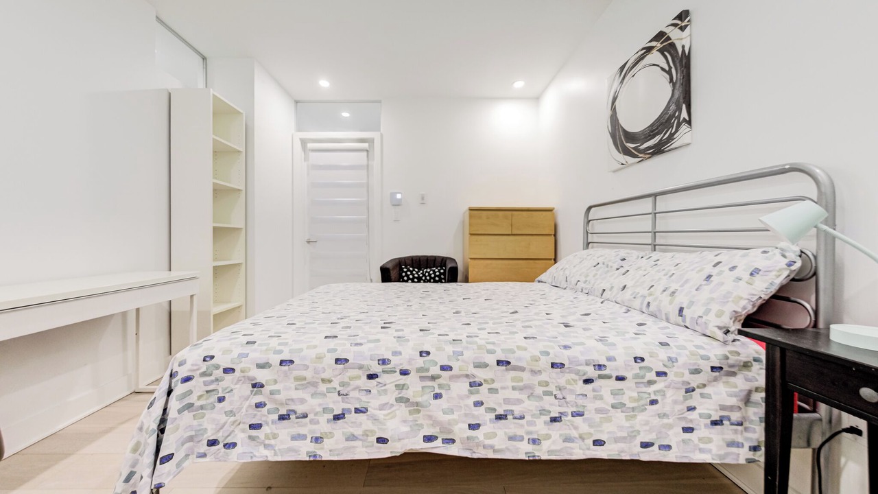 Photo of Bedroom in Latin Quarter