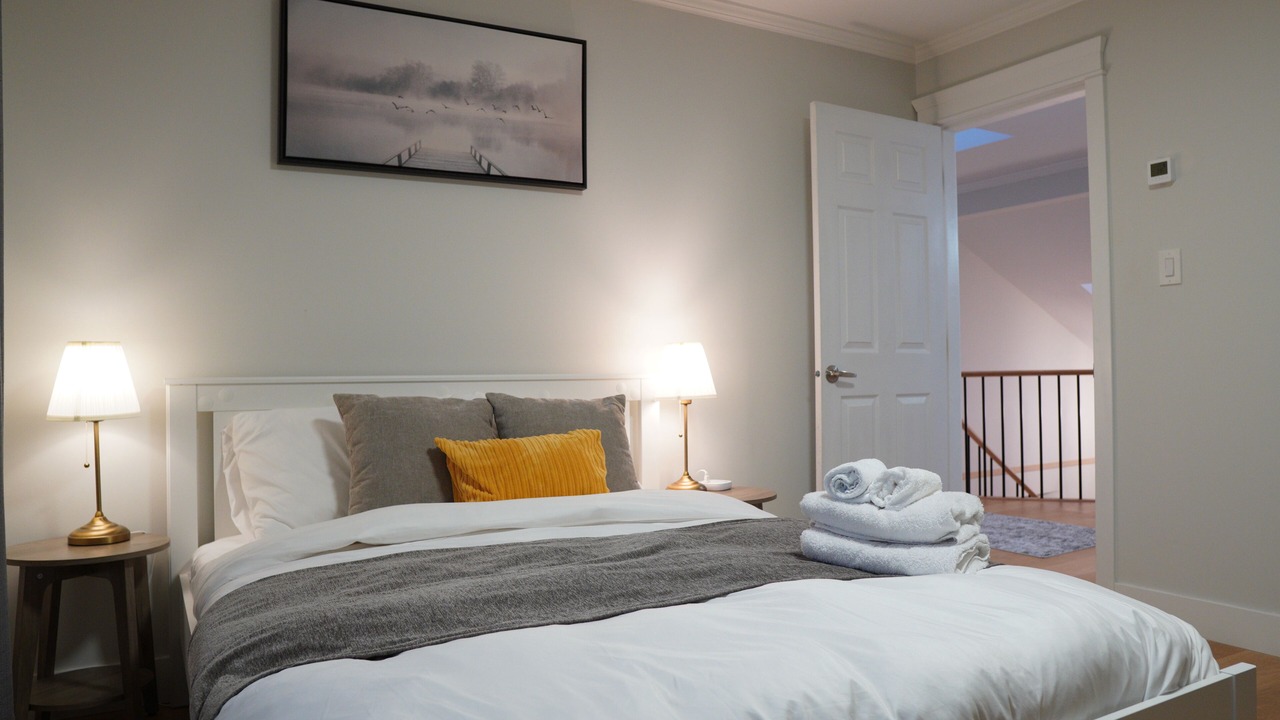 Photo of Bedroom in Fraserview
