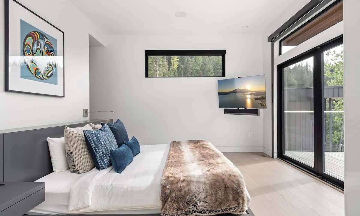 Photo of Bedroom in Whistler Creekside