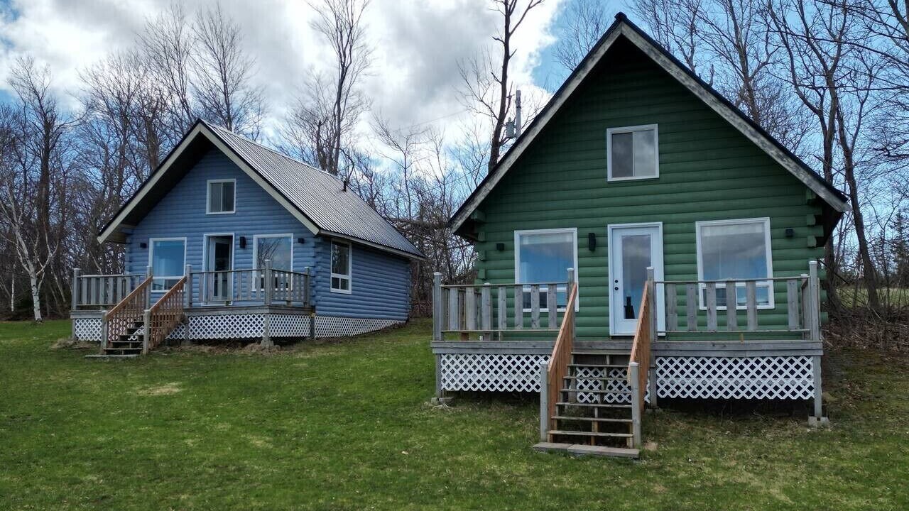 Photo of Outdoor in Commercial Cross