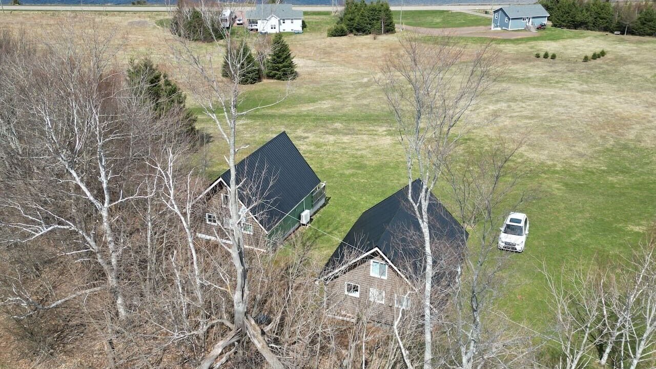 Photo of Outdoor in Commercial Cross