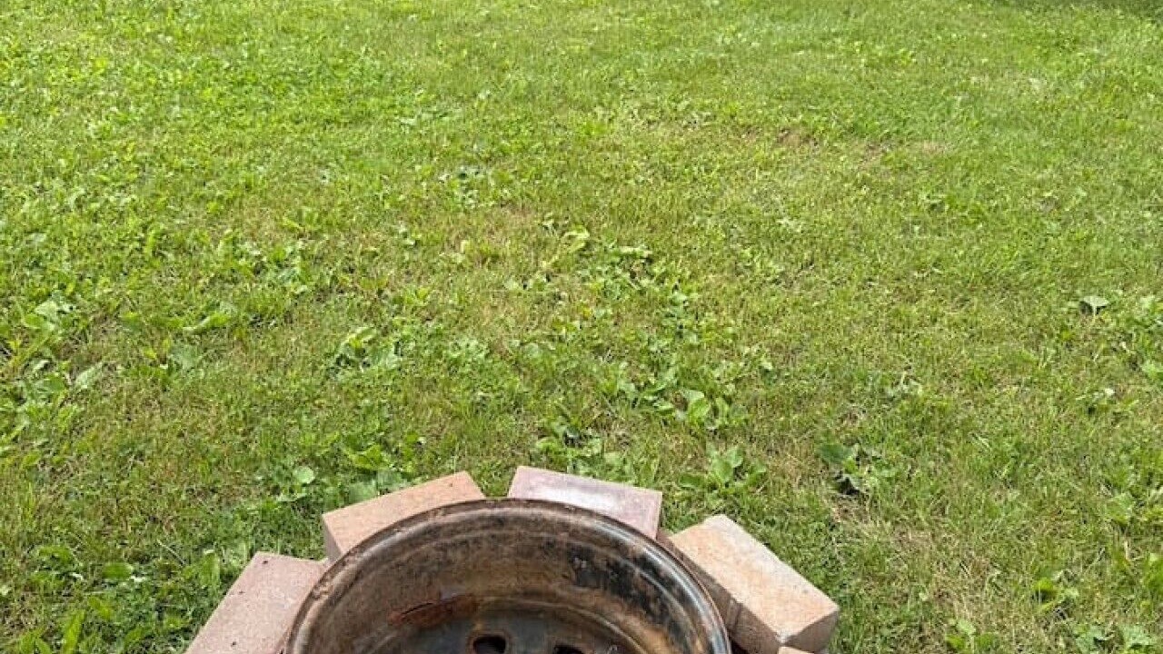 Photo of Outdoor in Commercial Cross