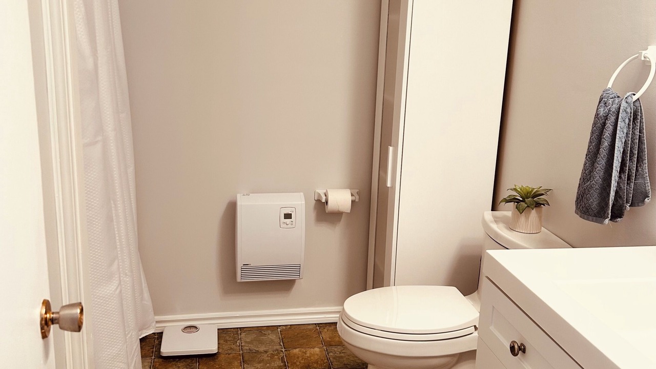 Photo of Bathroom in Chisholm