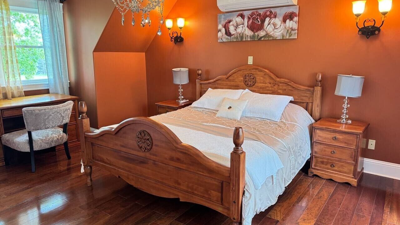 Photo of Bedroom in Montague