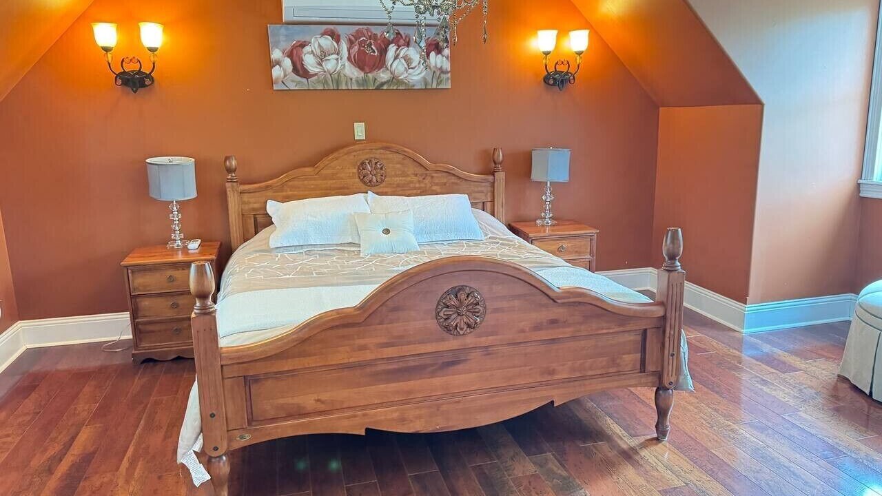 Photo of Bedroom in Montague