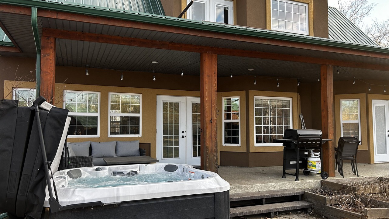 Photo of Patio Balcony in Fowler Lake