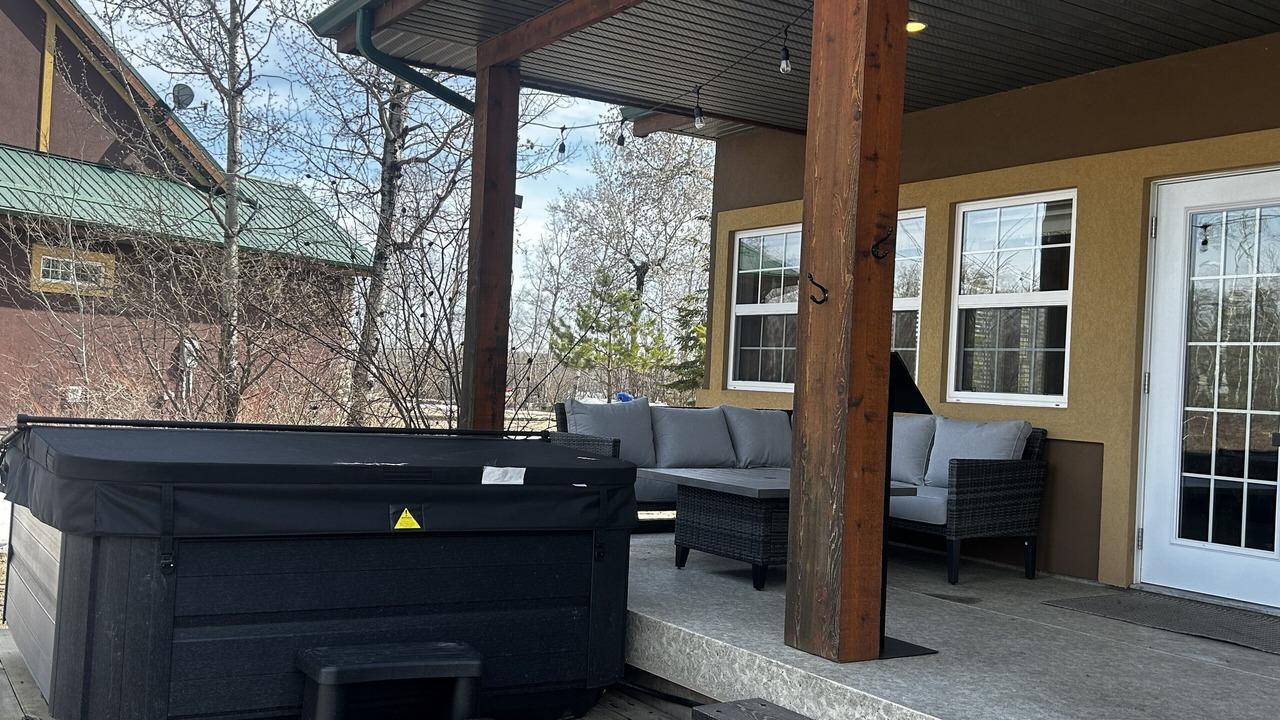 Photo of Patio Balcony in Fowler Lake