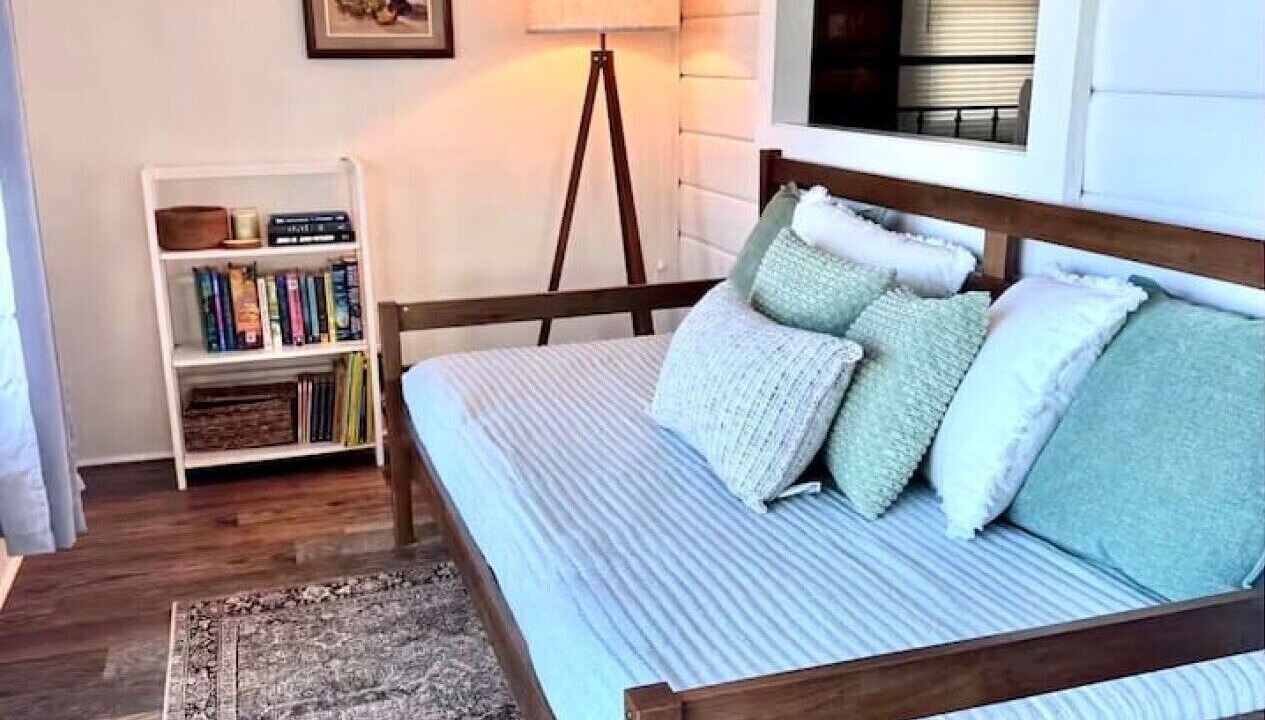 Photo of Bedroom in Conesus