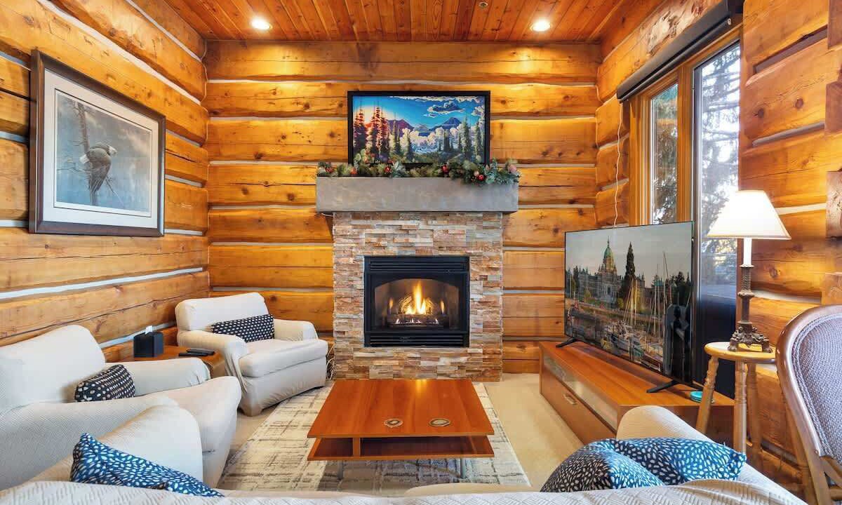 Photo of Livingroom in Blueberry Hill
