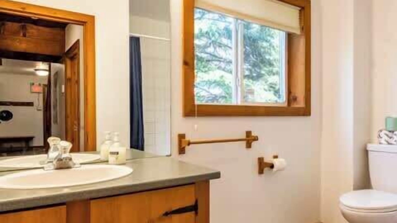 Photo of Bathroom in The Blue Mountains
