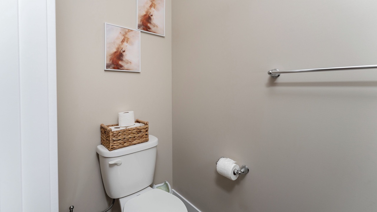 Photo of Bathroom in Leduc