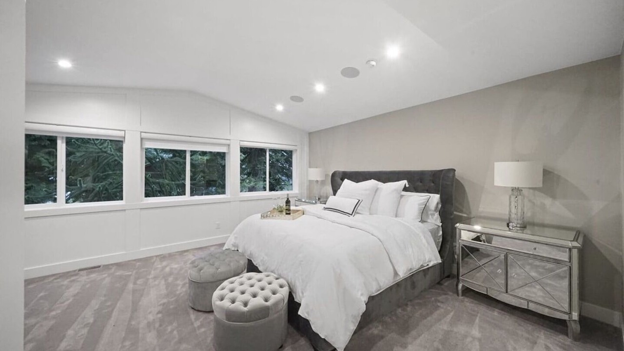 Photo of Bedroom in Crescent Beach