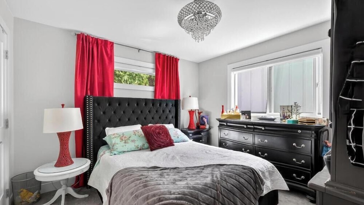 Photo of Bedroom in Crescent Beach