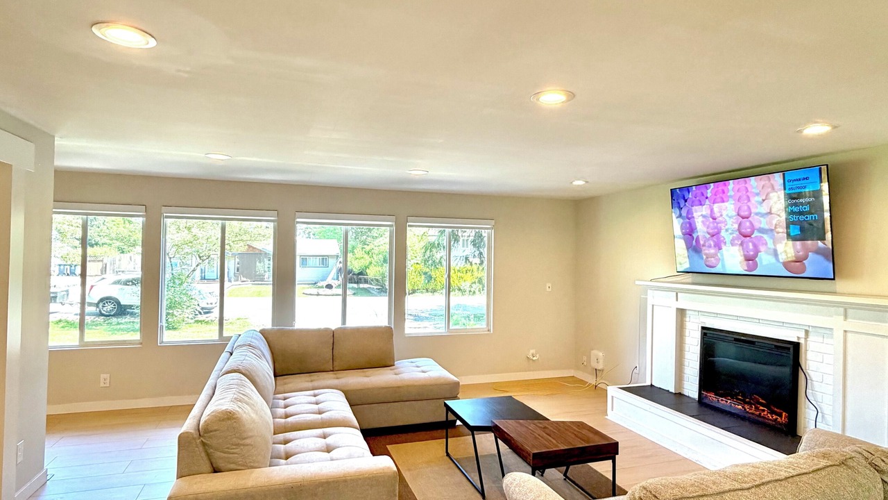 Photo of Livingroom in Aldergrove