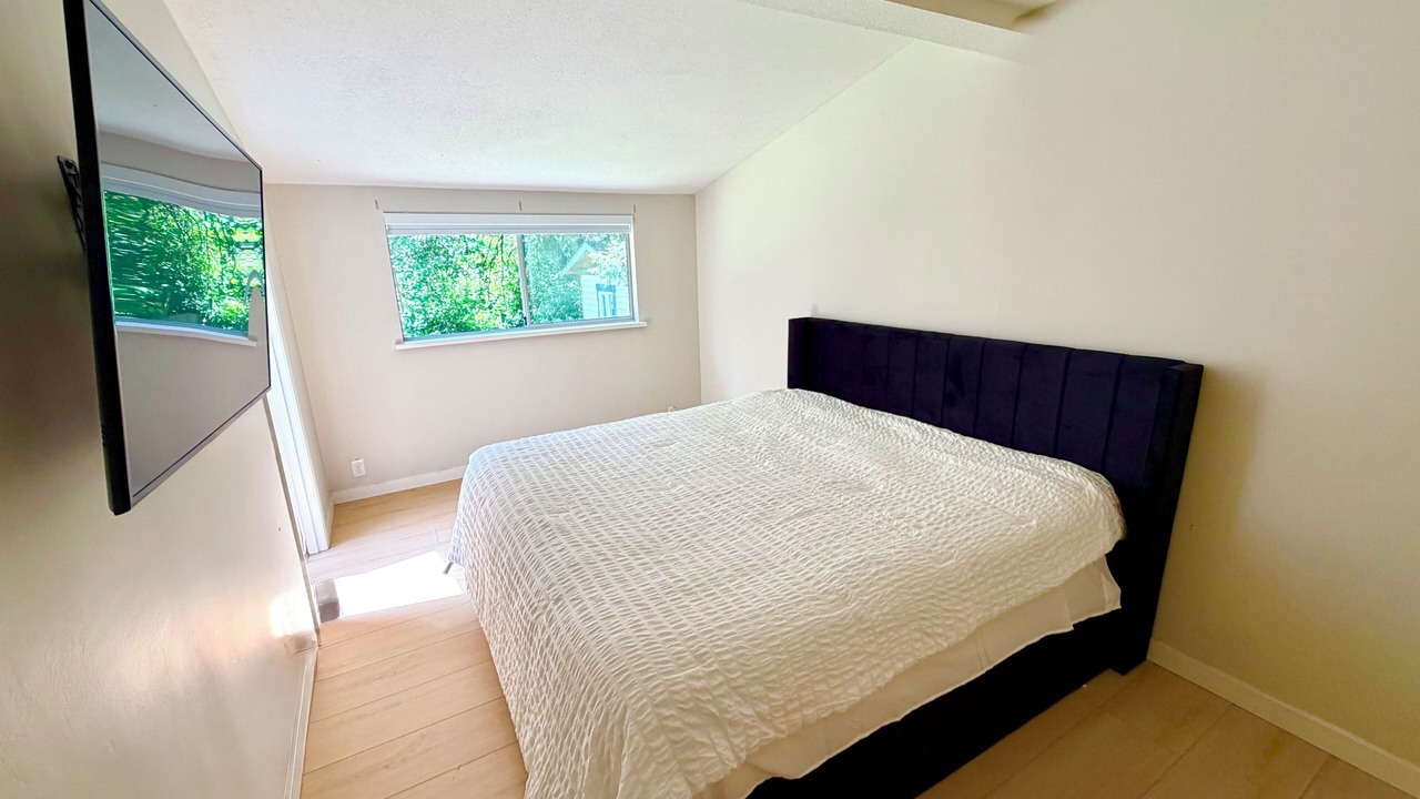 Photo of Bedroom in Aldergrove