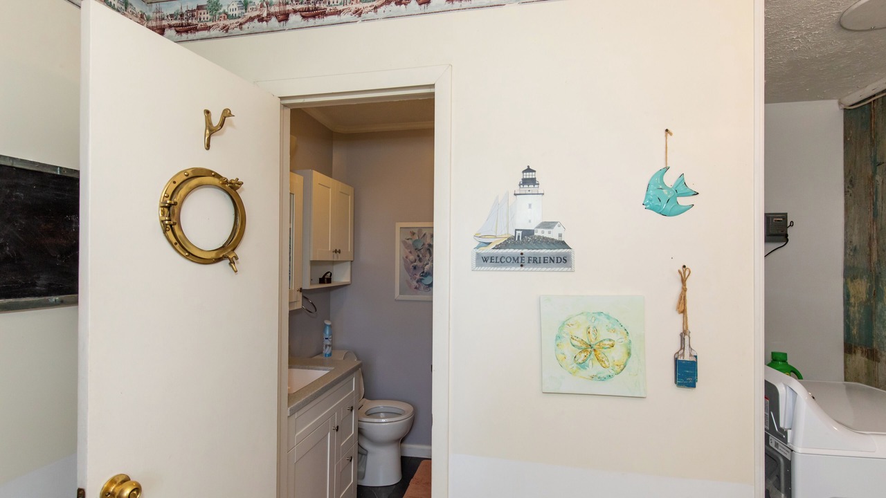 Photo of Bathroom in Kelleys Island