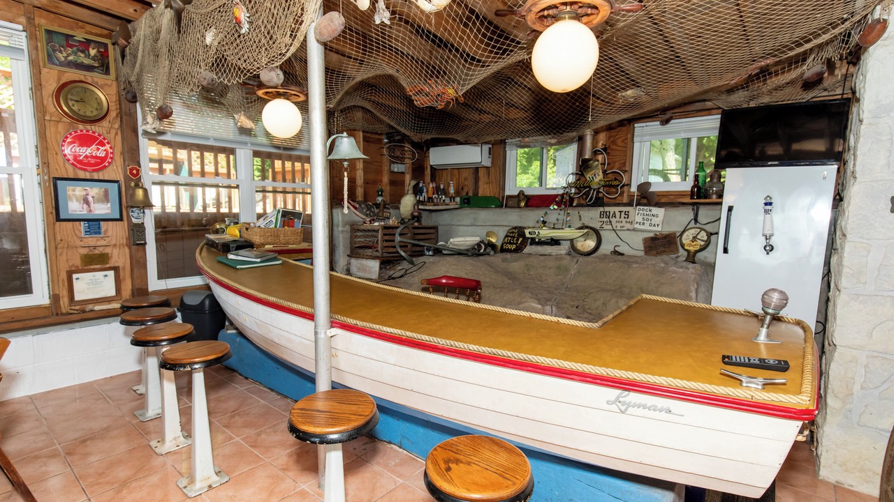 Photo of Bedroom in Kelleys Island