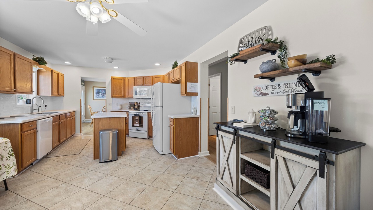 Photo of Kitchen in Town of Benton