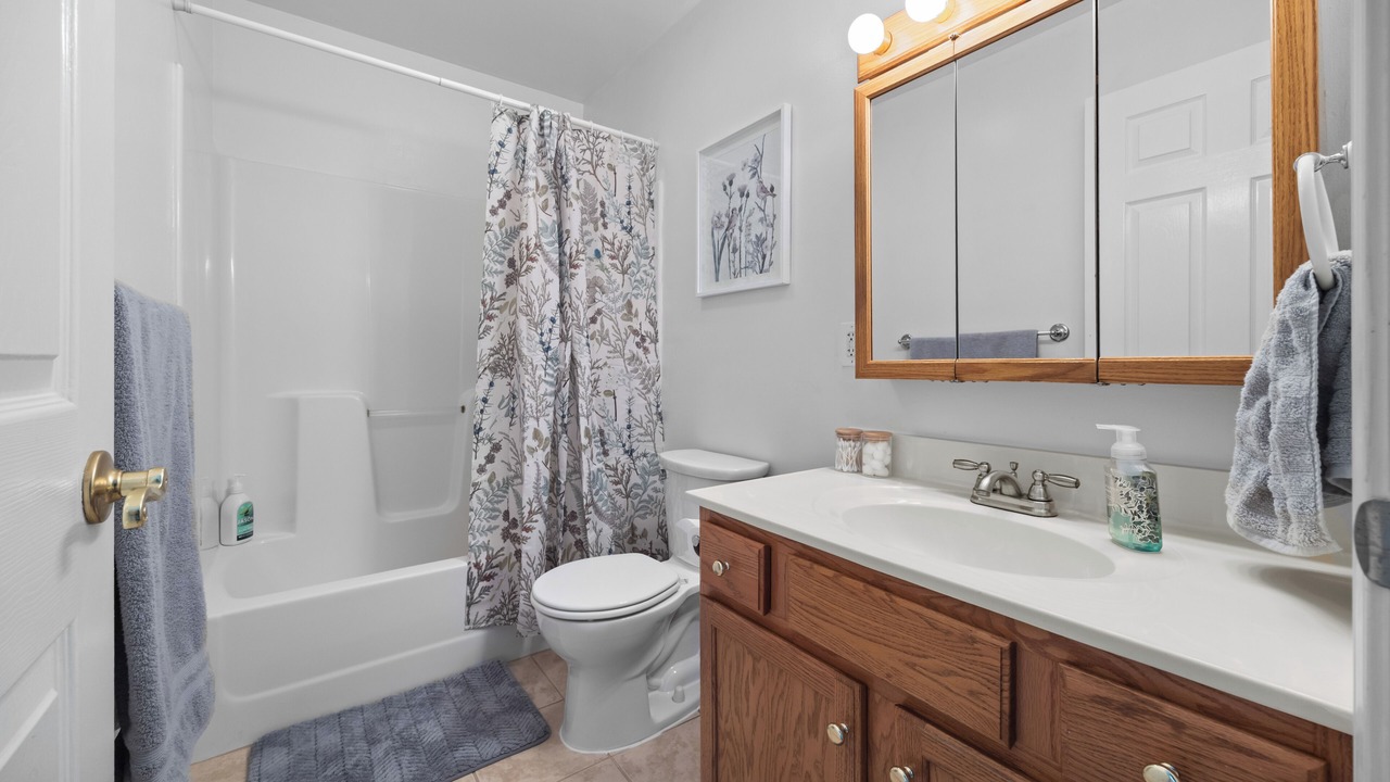Photo of Bathroom in Town of Benton