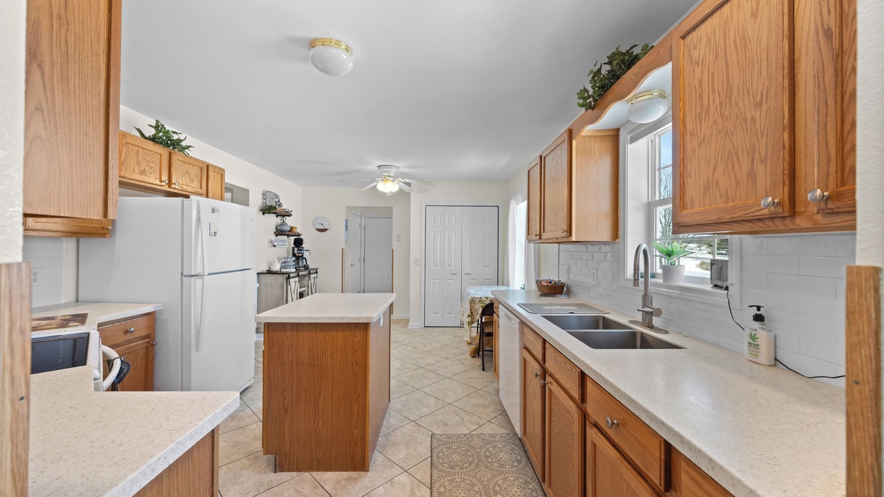 Photo of Kitchen in Town of Benton