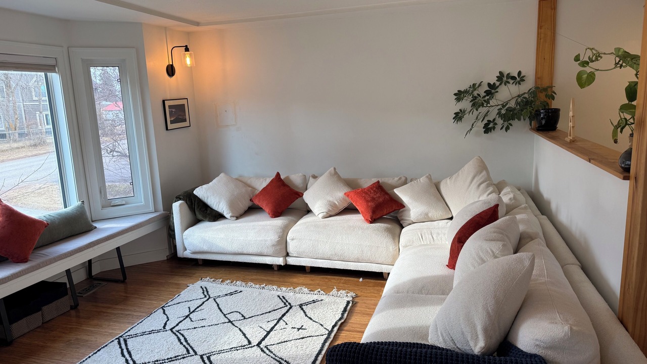 Photo of Livingroom in Smithers