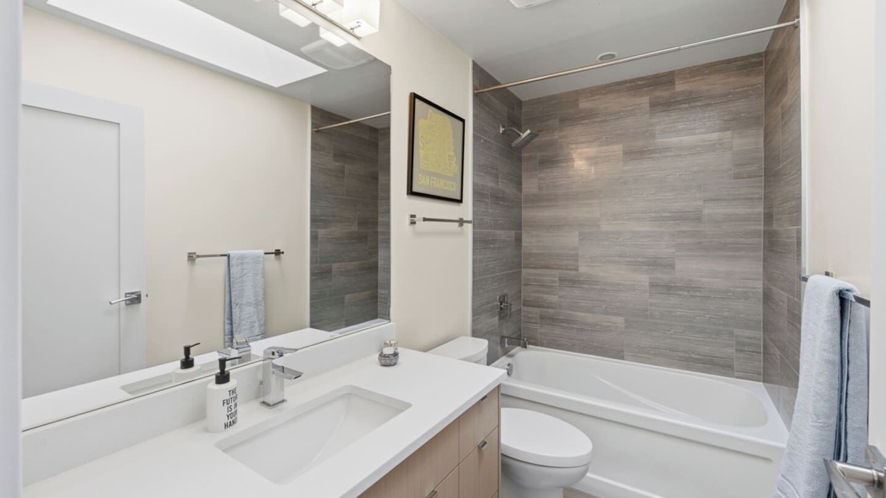 Photo of Bathroom in Upper Lonsdale