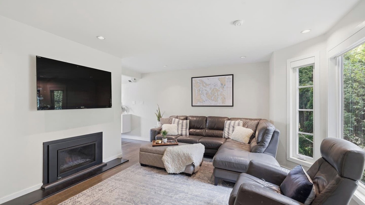 Photo of Livingroom in Upper Lonsdale