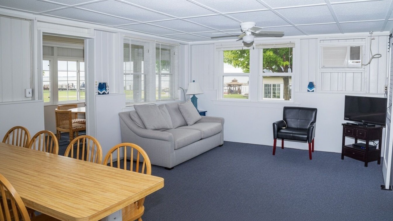 Photo of Livingroom in Marblehead