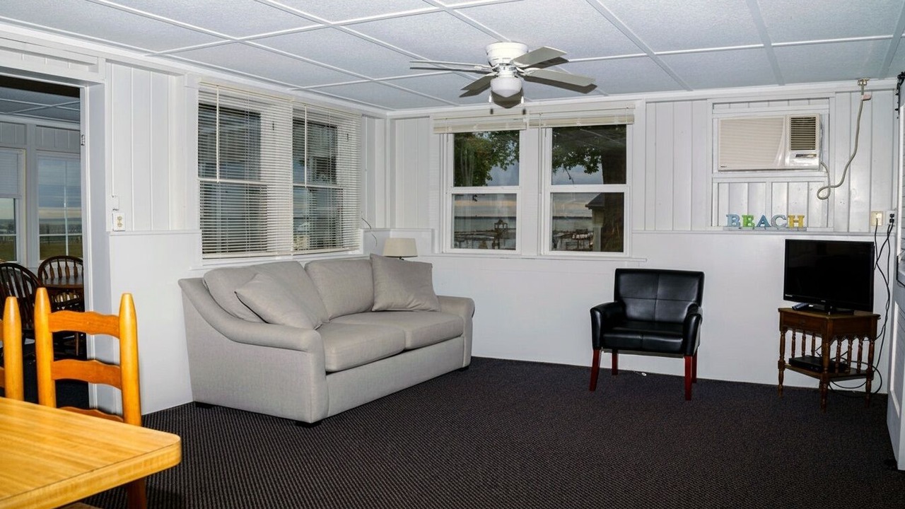 Photo of Livingroom in Marblehead