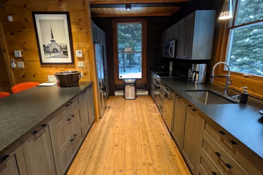 Photo of Kitchen in Lac Superieur Village
