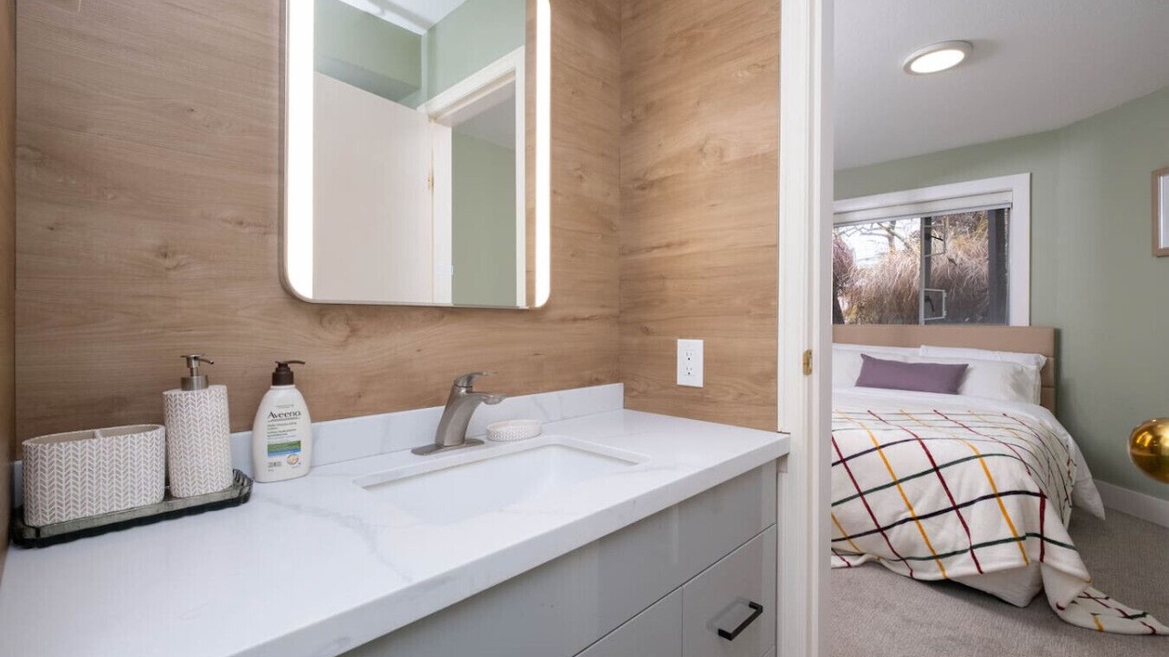 Photo of Bathroom in White Rock