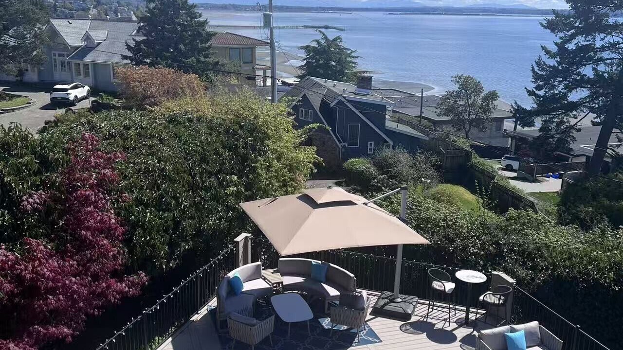Photo of Others in White Rock