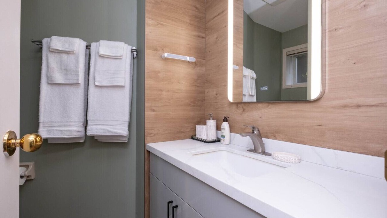 Photo of Bathroom in White Rock