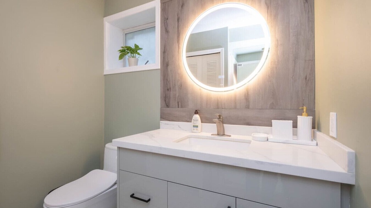 Photo of Bathroom in White Rock