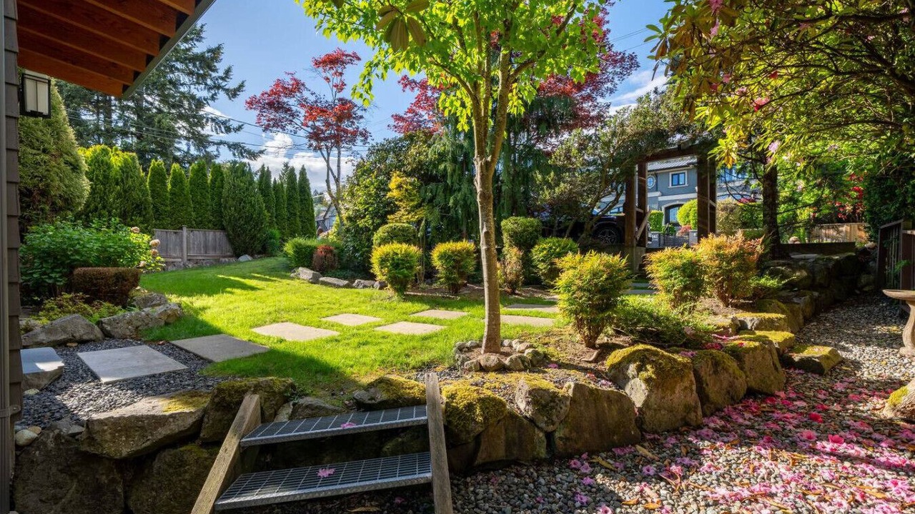 Photo of Outdoor in Dundarave