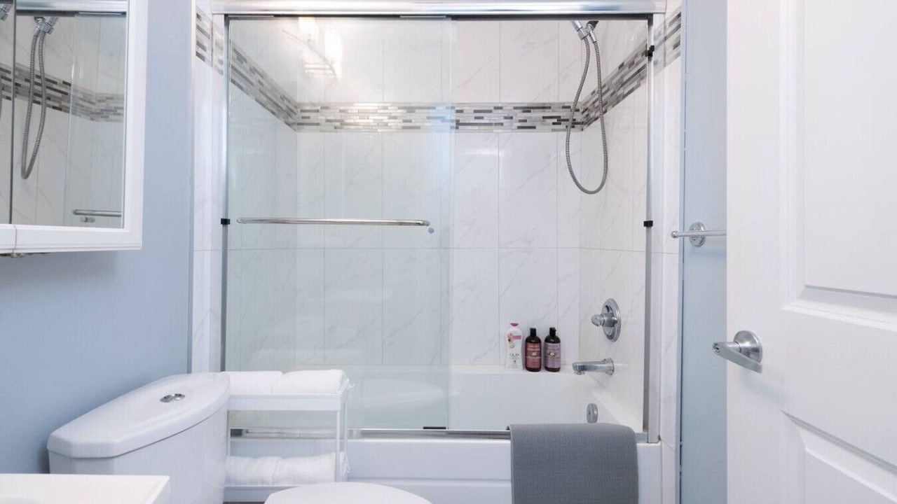 Photo of Bathroom in Renfrew-Collingwood