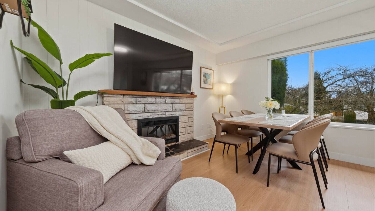 Photo of Livingroom in Marpole