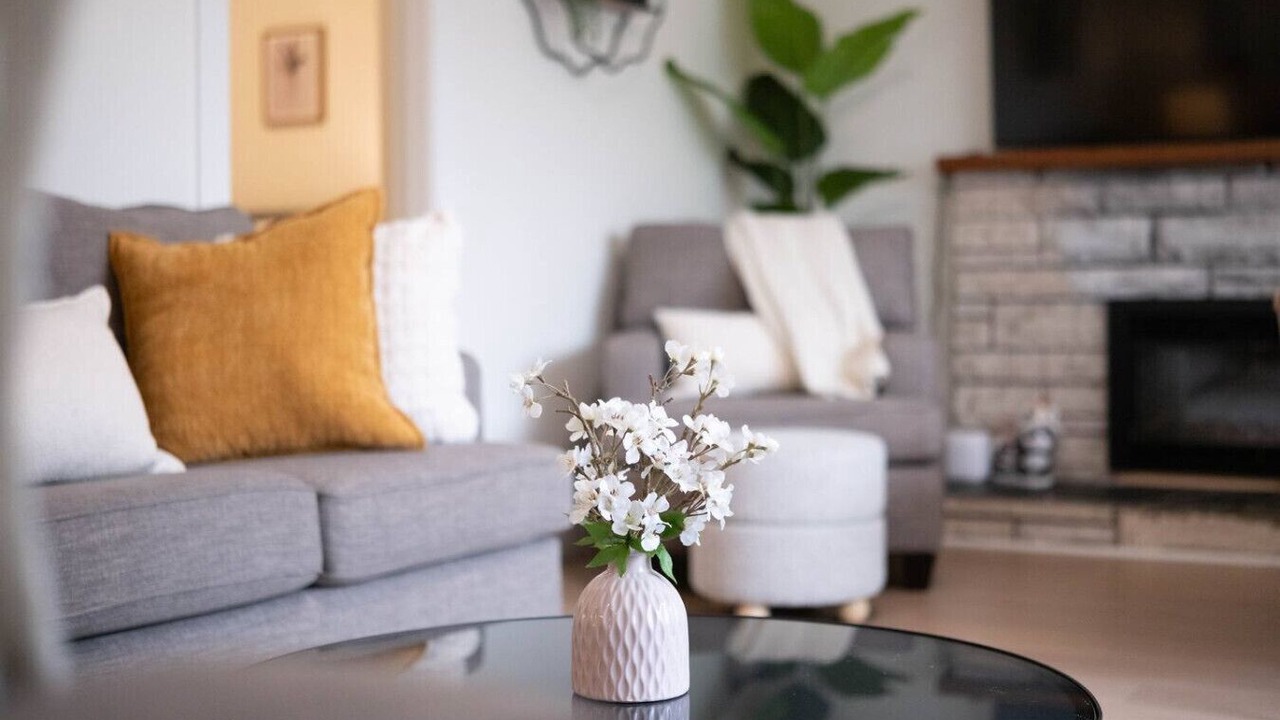 Photo of Livingroom in Marpole