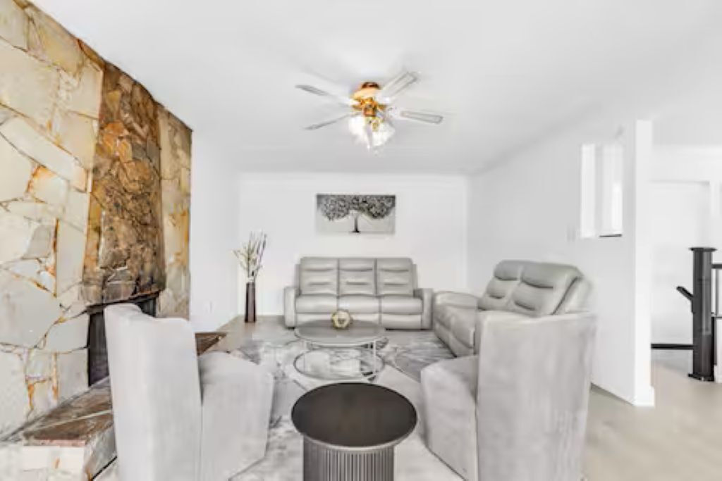 Photo of Livingroom in Delta