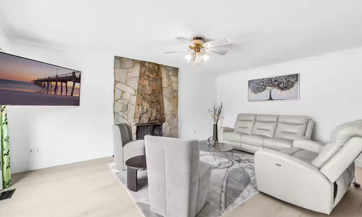 Photo of Livingroom in Delta