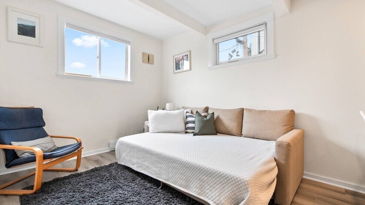 Photo of Bedroom in Downtown Eastside